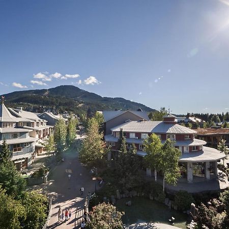 Whistler Town Plaza By Latour Hotels And Resorts Екстериор снимка