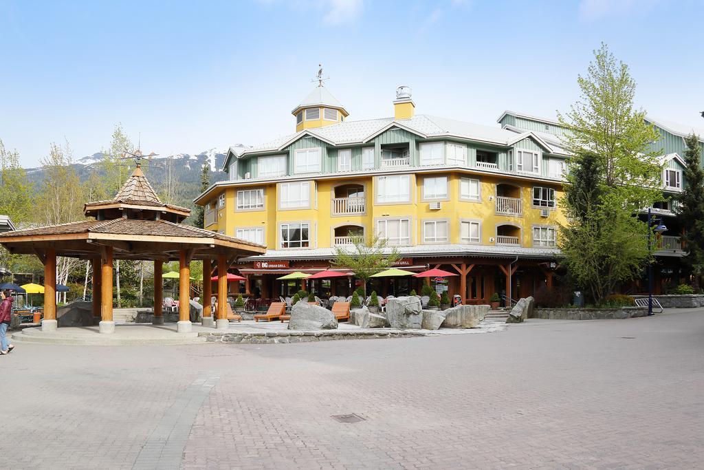 Whistler Town Plaza By Latour Hotels And Resorts Екстериор снимка