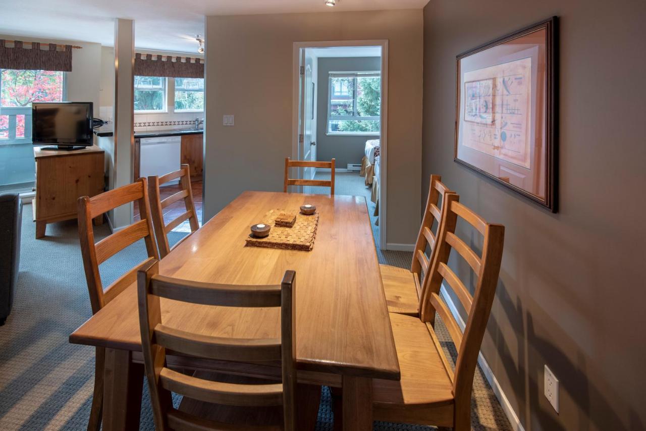 Whistler Town Plaza By Latour Hotels And Resorts Екстериор снимка