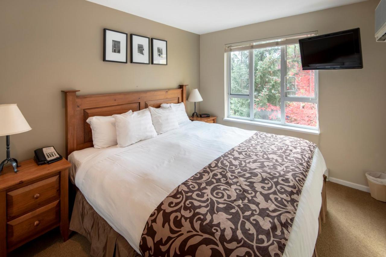Whistler Town Plaza By Latour Hotels And Resorts Екстериор снимка