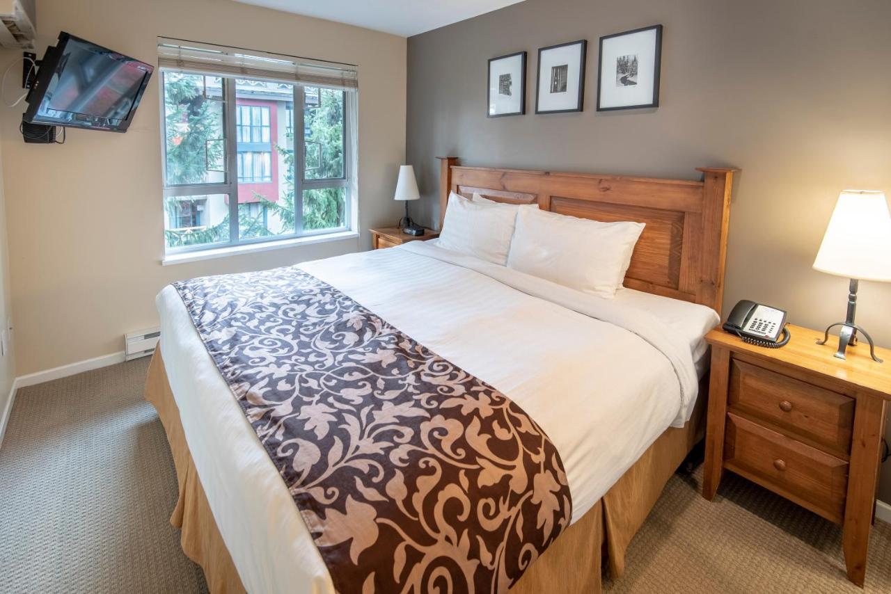 Whistler Town Plaza By Latour Hotels And Resorts Екстериор снимка