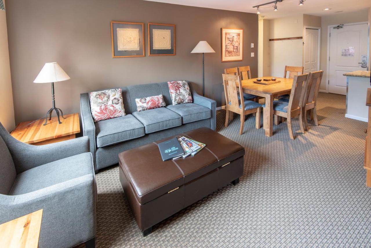 Whistler Town Plaza By Latour Hotels And Resorts Екстериор снимка
