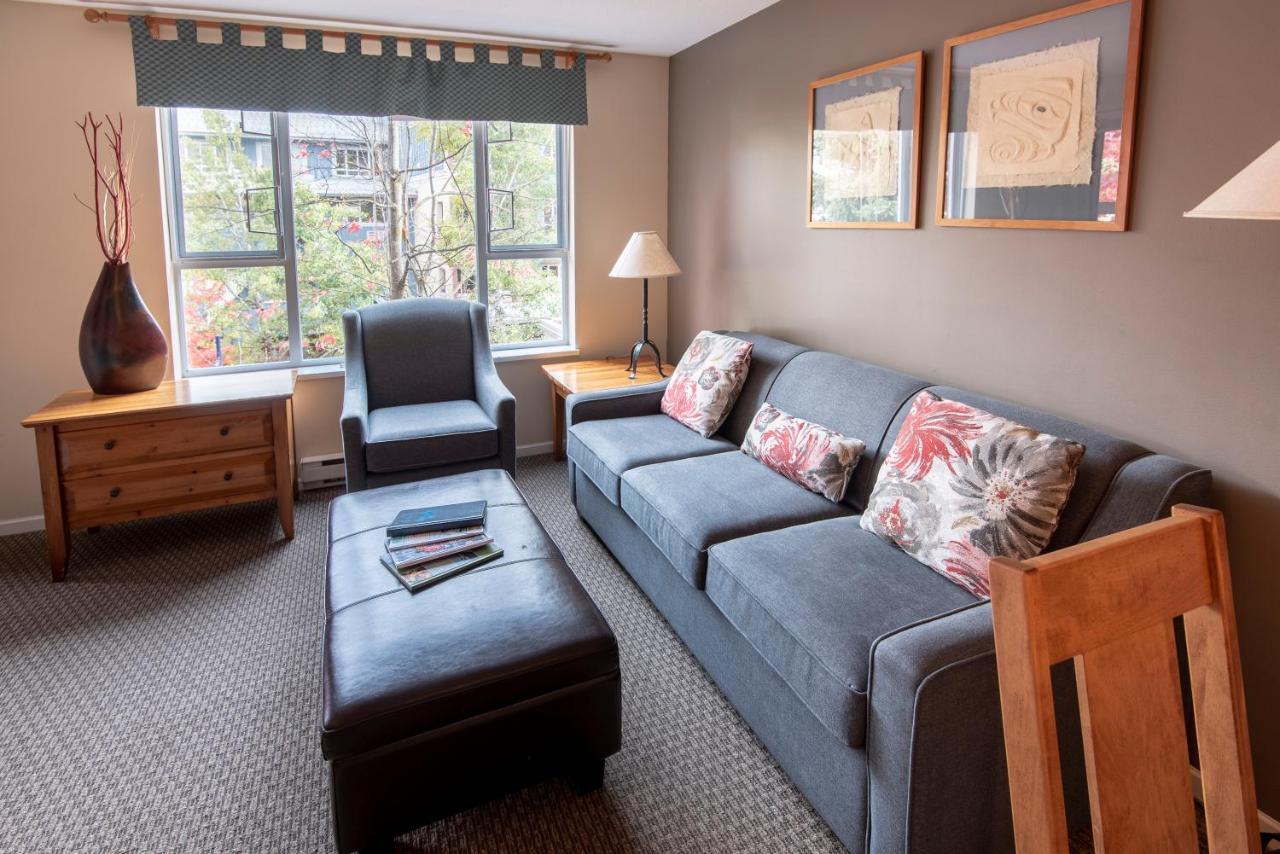 Whistler Town Plaza By Latour Hotels And Resorts Екстериор снимка