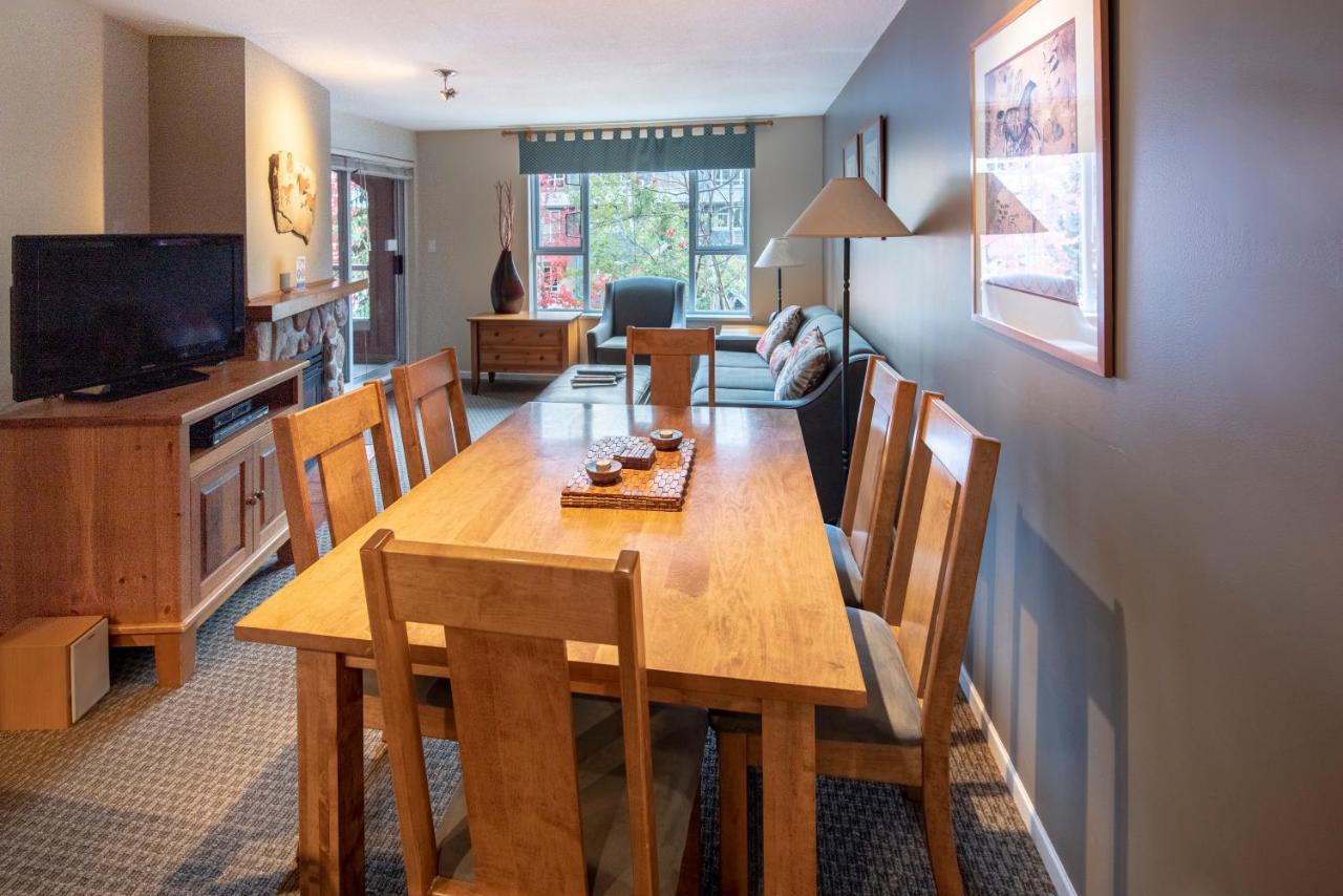 Whistler Town Plaza By Latour Hotels And Resorts Екстериор снимка