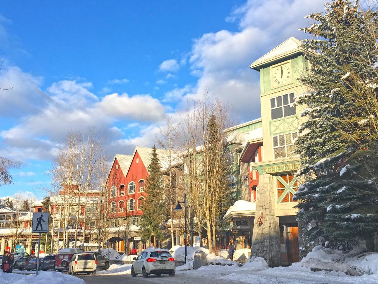 Whistler Town Plaza By Latour Hotels And Resorts Екстериор снимка