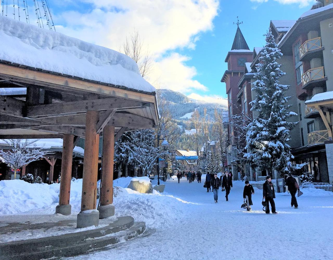 Whistler Town Plaza By Latour Hotels And Resorts Екстериор снимка