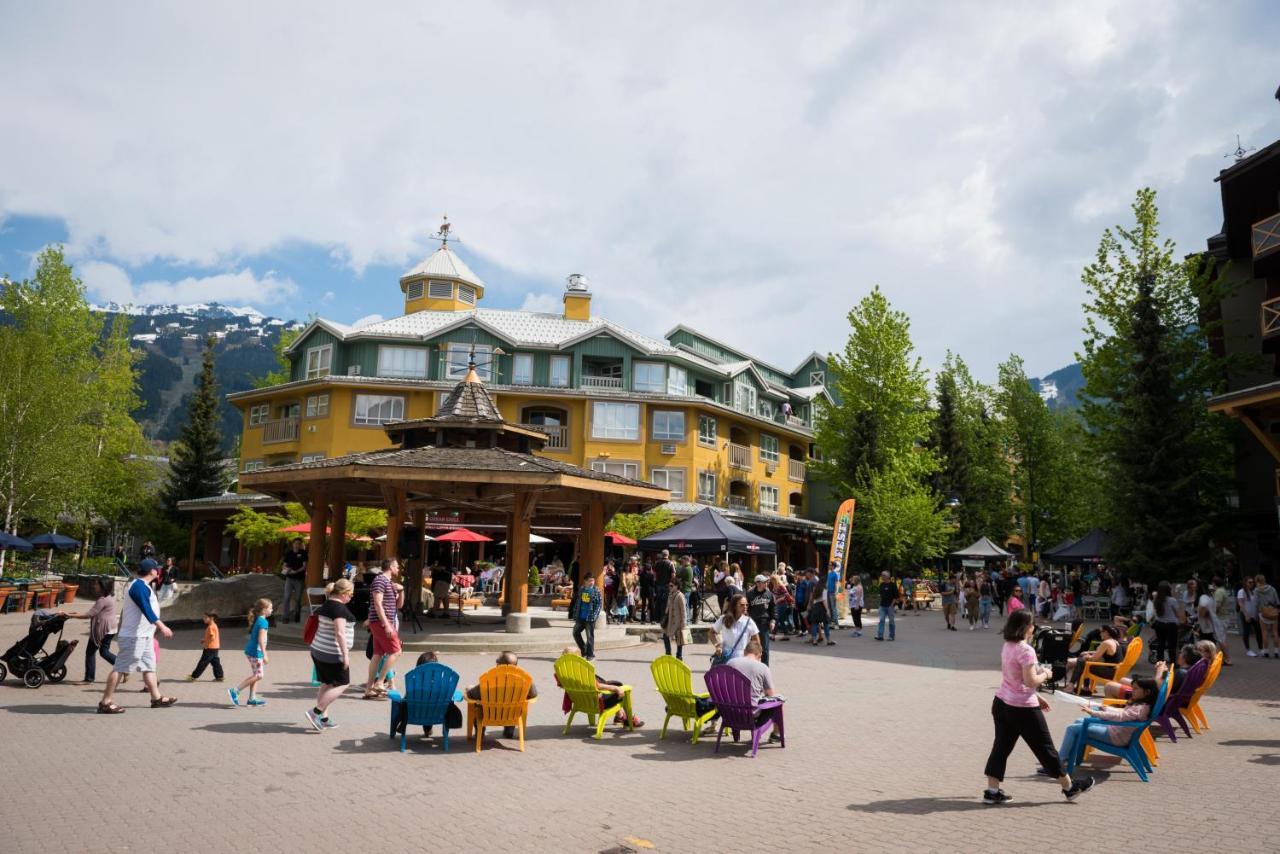 Whistler Town Plaza By Latour Hotels And Resorts Екстериор снимка